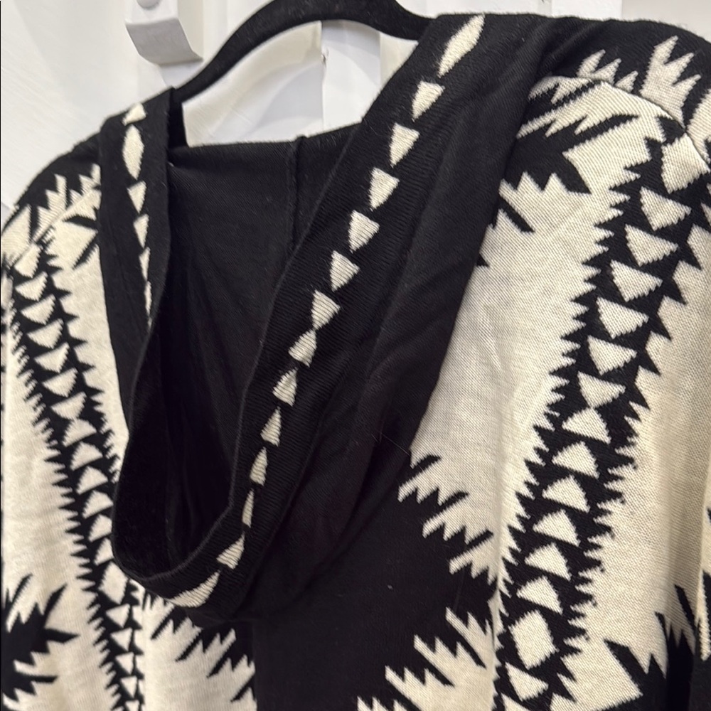Vintage Havana Printed Aztec Hooded Poncho Pullover Sweater - Picture 6 of 7
